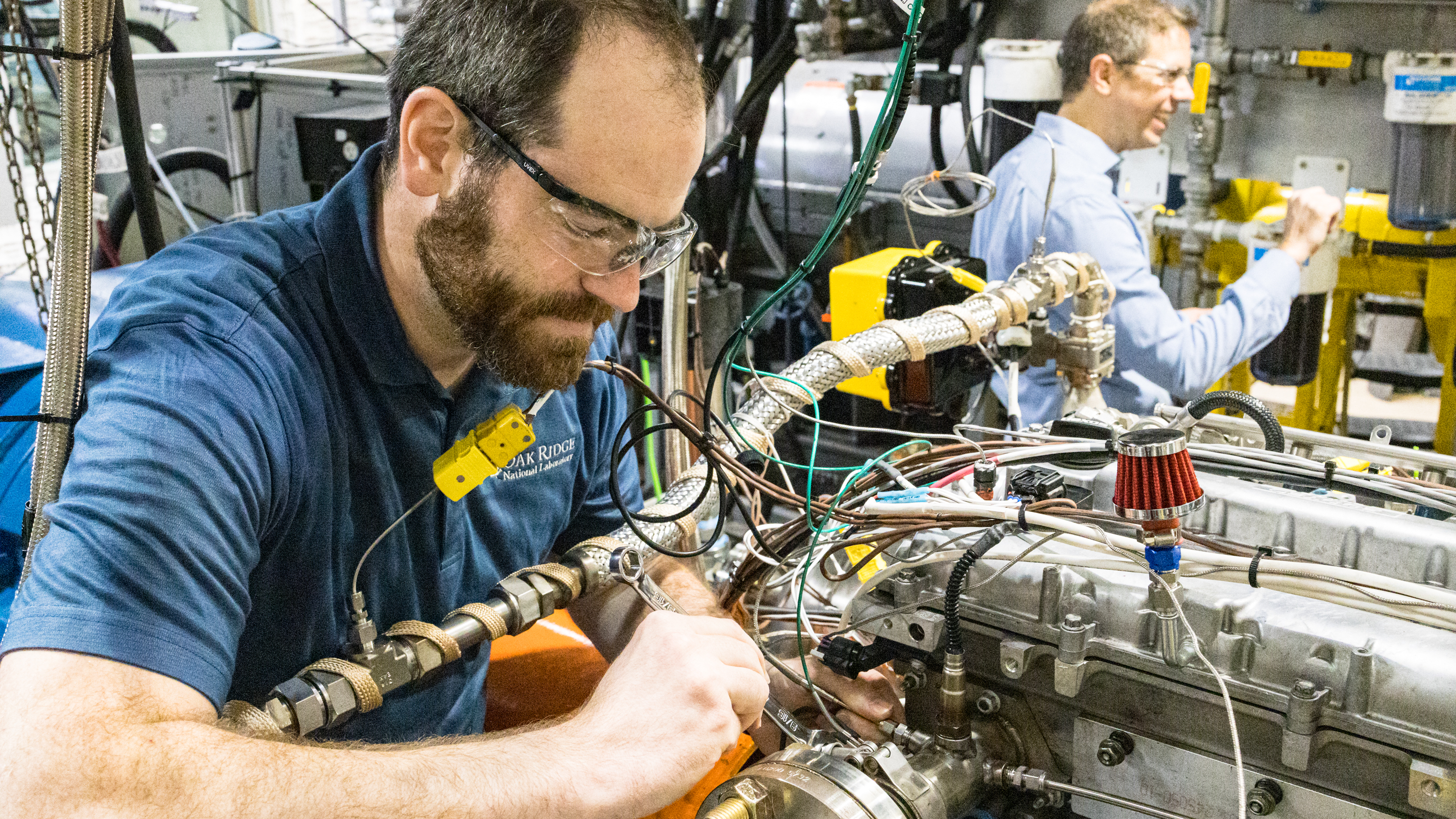 Fairbanks Morse Defense, ORNL collaborate on developing alternative fuel  technology for marine engines