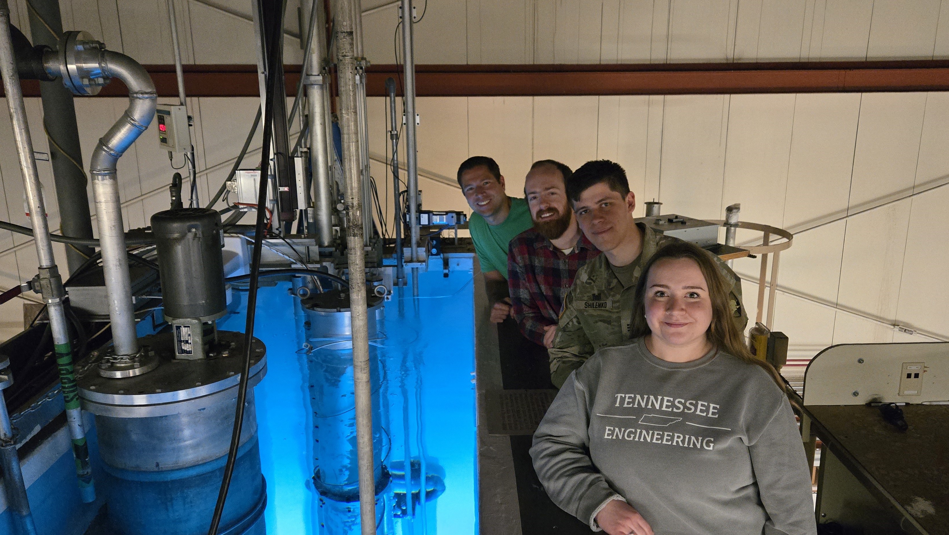 ORNL researchers and students at the OSU research reactor. 