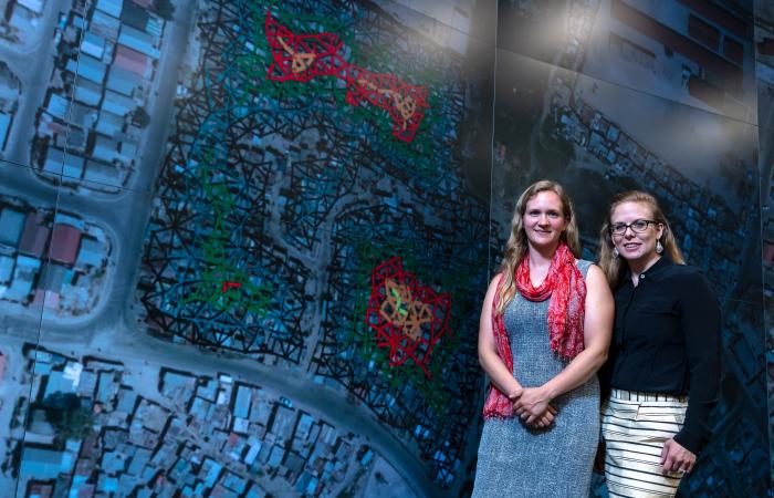 Mathematics can assist cities in addressing unstructured neighborhoods