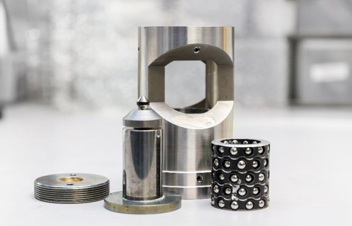The pressure cell uses two gem-quality synthetic opposing diamonds to exert extreme pressures on materials, providing fundamental insights into materials that only neutrons can reveal. Credit: Genevieve Martin/ORNL, U.S. Dept. of Energy 