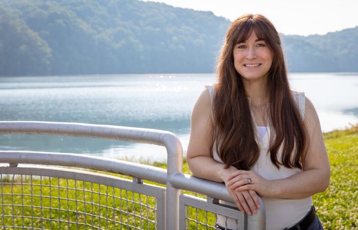 At Oak Ridge National Laboratory, Carly Hansen combines her passion for research and her commitment to protecting water resources. Hansen’s research covers topics from development opportunities at non-powered dams to hydropower storage capacity. Credit: Genevieve Martin, ORNL/U.S. Dept. of Energy.
