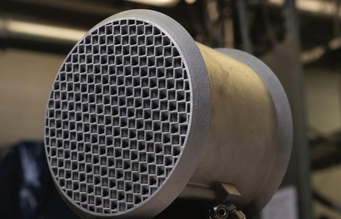 Carbon capture device