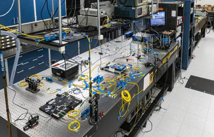 Quantum equipment in the Alice laboratory, where the photon source and the first node in the team’s network are stored. Credit: Carlos Jones/ORNL, U.S. Dept. of Energy