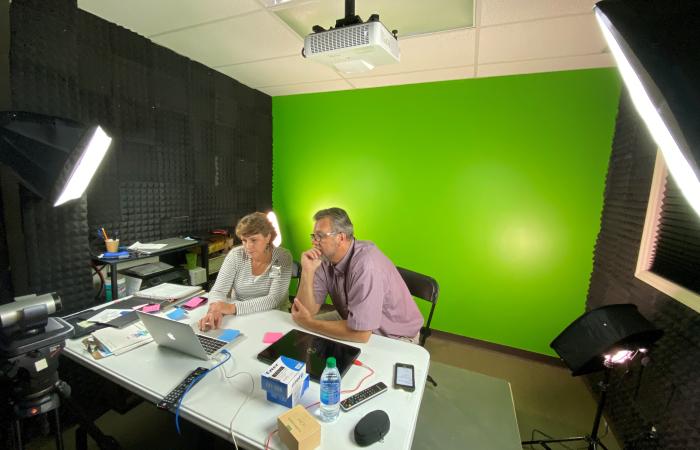 In the recording studio at the Creative Discovery Museum, educators prepare distance learning lessons and activities as part of the educational outreach program of the DOE Center for Bioenergy Innovation at Oak Ridge National Laboratory. Credit: Wayne Robinson