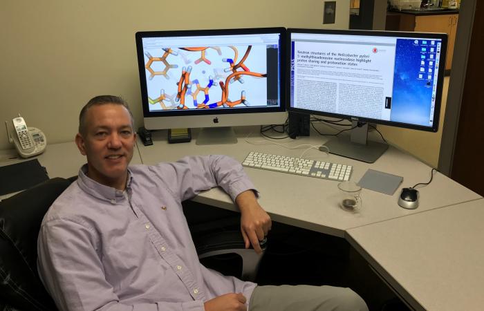 Enhanced knowledge of the bacterial enzyme HpMTAN’s critical functions may enable scientists like Univ. of Toledo’s Don Ronning to influence the development of target-specific drugs for patients with gastrointestinal issues, including stomach cancer.