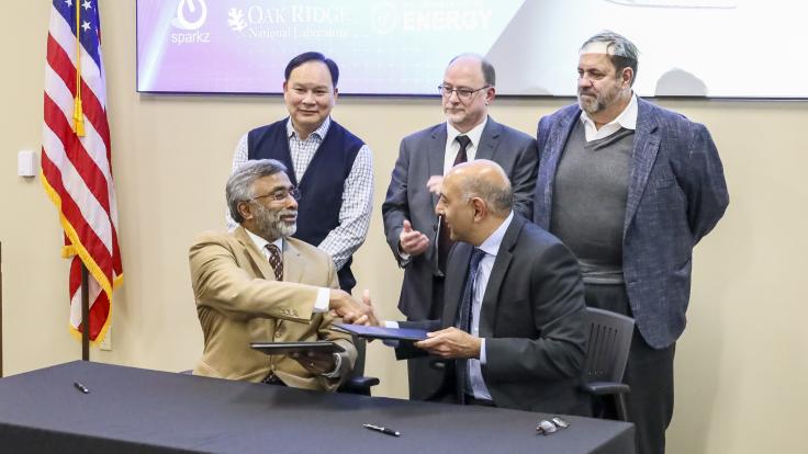 SPARKZ - ORNL license signing ceremony