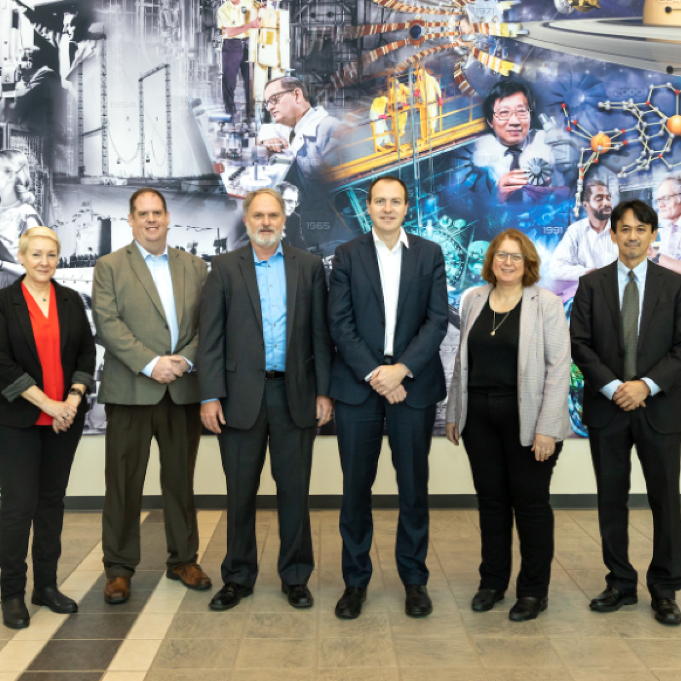 UKAEA will provide novel fusion materials to be irradiated in ORNL’s HFIR facility over the next four years. From left, Kathy McCarthy, Jeremy Busby, Mickey Wade, Prof Sir Ian Chapman (UKAEA CEO), Cynthia Jenks and Yutai Kato will represent this new partnership. Not pictured: Dr. Amanda Quadling, UKAEA’s Director of Materials Research Facility. Credit: Genevieve Martin/ORNL, U.S. Dept. of Energy