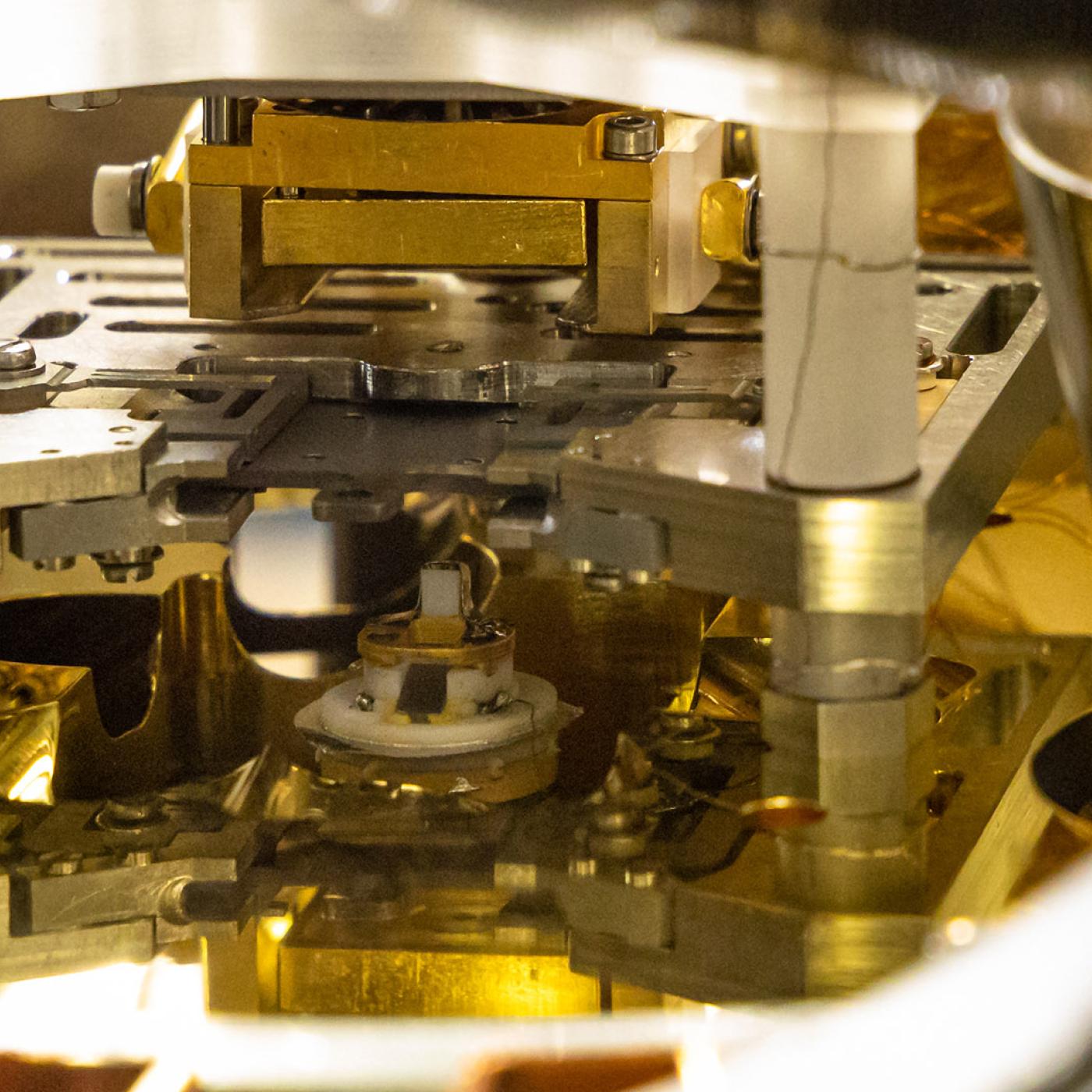 Using the ultrahigh-vacuum atomic force microscope at DOE’s Center for Nanophase Materials Sciences at ORNL, researchers found unique environmentally induced ferroelectric phase transitions in hafnium zirconium oxide, a material important in developing advanced semiconductors. Credit: Arthur Baddorf/ORNL, Dept. of Energy