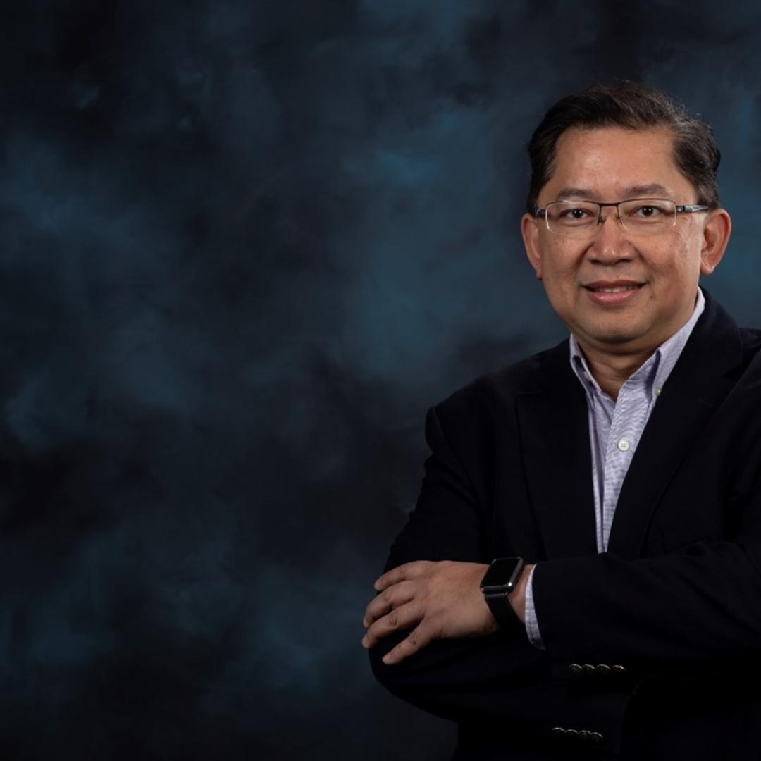 Rigoberto Advincula has been elected to the to the AIMBE College of Fellows. Credit: Carlos Jones/ORNL, U.S. Dept. of Energy