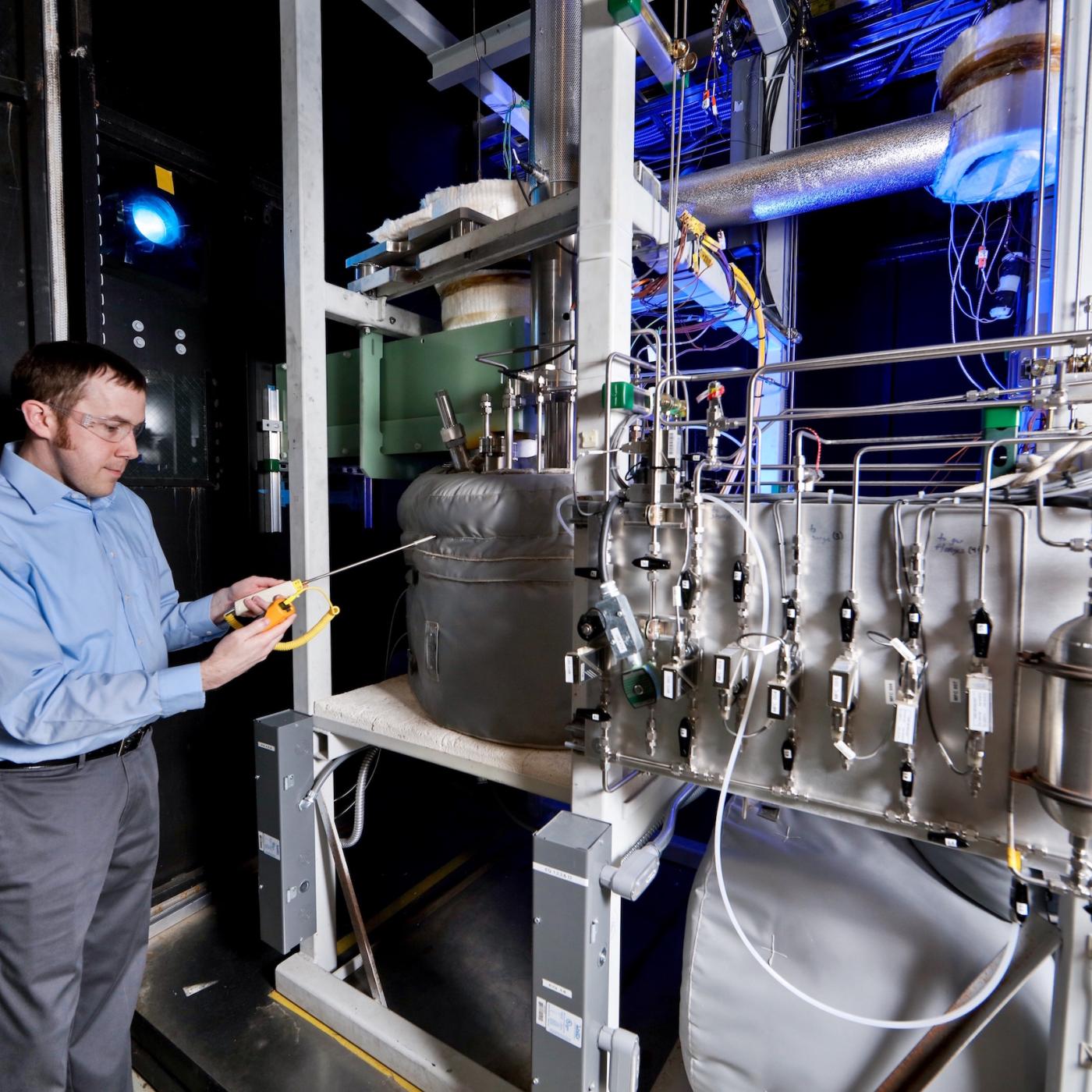 Kevin Robb, a staff scientist at the Department of Energy’s Oak Ridge National Laboratory, is taking what he learned from developing the Liquid Salt Test Loop—a key tool in deploying molten salt technology applications