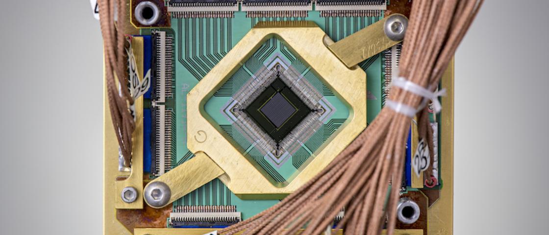 The researchers embedded a programmable model into a D-Wave quantum computer chip. Credit: D-Wave