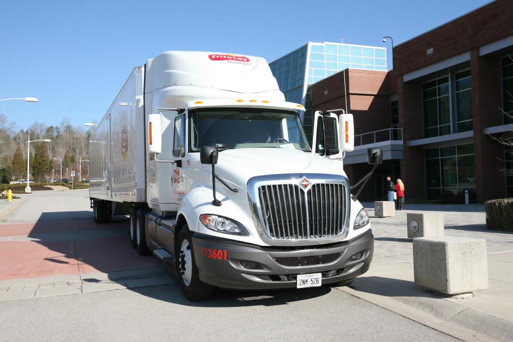 semi truck at ORNL