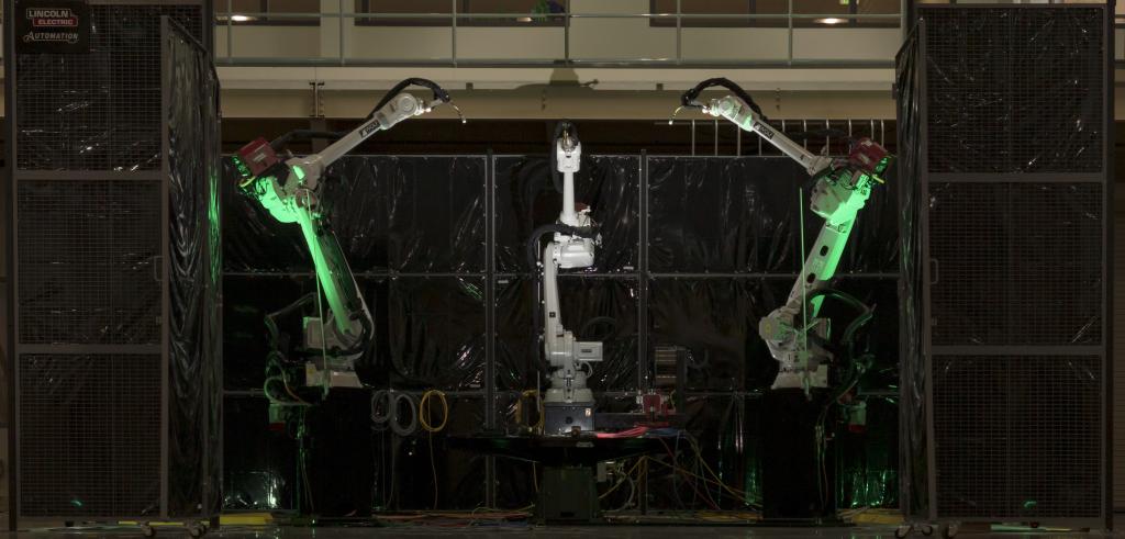 MedUSA, large-scale hybrid additive manufacturing system