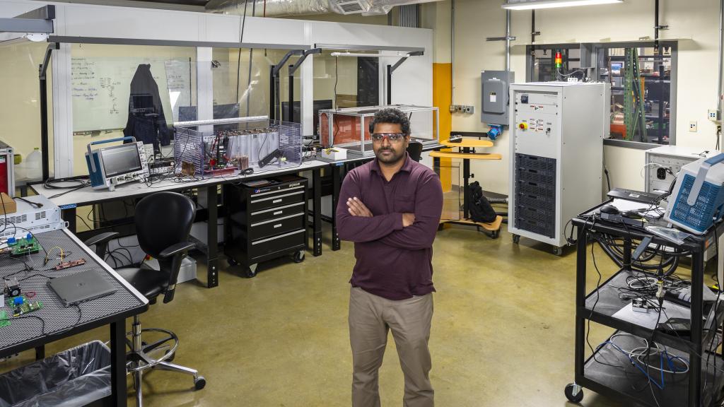 Researcher Prasad Kandula is leading ORNL’s effort to develop medium-voltage building blocks, such as converter modules and specialized magnetics, in the Medium-Voltage Laboratory at GRID-C. 
