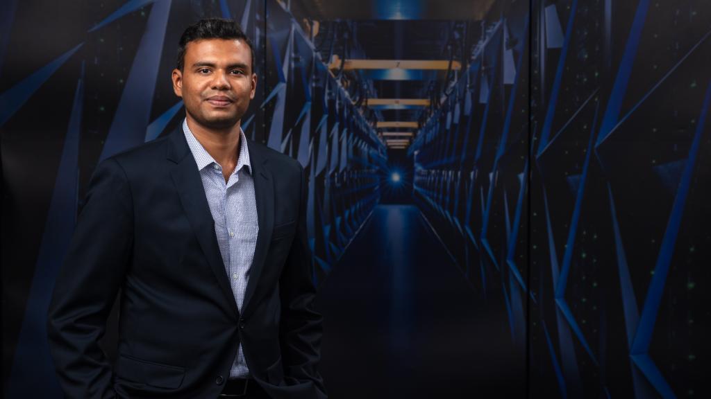 ORNL’s Murali Gopalakrishnan Meena developed a computational framework to better analyze the compounds and environmental stresses affecting fungal metabolite production. Credit: Carlos Jones/ORNL, U.S. Dept. of Energy