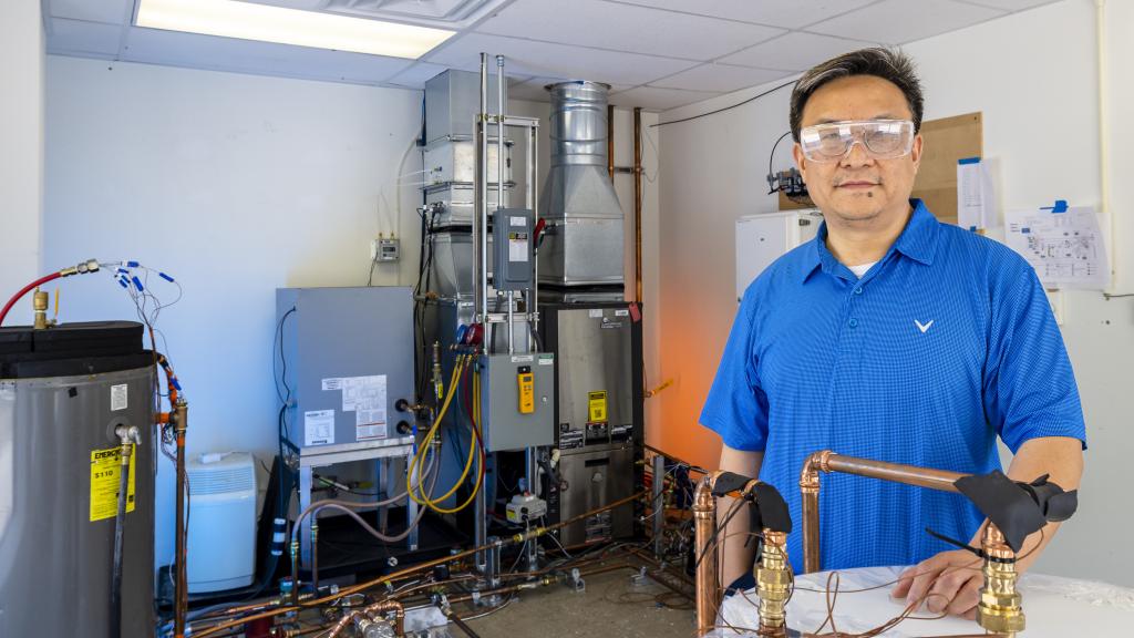 Xiaobing Liu, who directs the Thermal Energy Storage group at Oak Ridge National Laboratory, led a study that analyzed the impact if geothermal heat pumps were deployed in most buildings across the U.S. by 2050. Credit: Carlos Jones, ORNL, U.S. Dept. of Energy