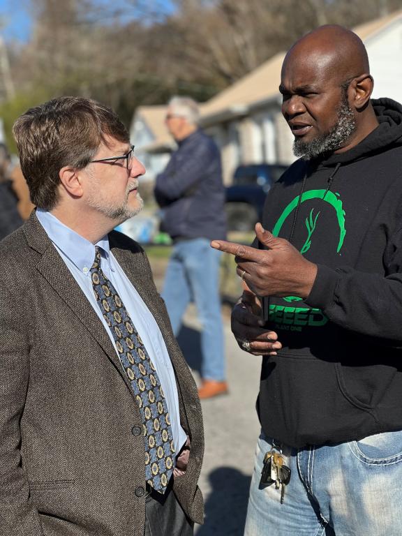 ORNL Director Stephen Streiffer talks with Stan Johnson at SEEED's groundbreaking ceremony in Knoxville, Tenn.