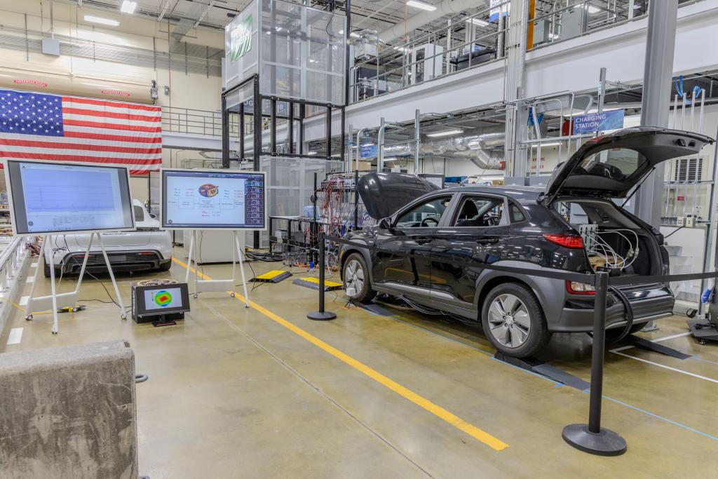 ORNL researchers achieved the highest wireless power transfer level for a light-duty passenger vehicle when the team demonstrated a 100-kW wireless power transfer to an EV using ORNL's patented polyphase electromagnetic coupling coil. Credit: Genevieve Martin/ORNL, U.S. Dept. of Energy