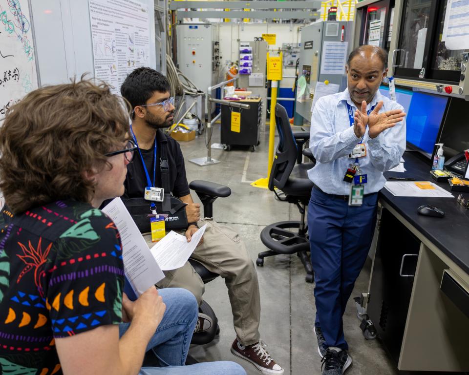 ORNL neutron scattering scientist Sai Venkatesh Pingali describes the inner workings of using the BIO-SANS instrument at the High Flux Isotope Reactor.