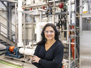 Nuclear engineer Nesrin Ozgan Cetiner led ORNL’s collaboration with AMS Corp. to test instrument and control sensors for the next generation of nuclear power reactor technology. Credit: Carlos Jones/ORNL, U.S. Dept. of Energy