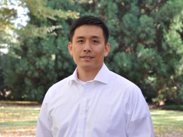Ross Wang is leveraging his expertise in civil engineering, transportation systems, data analytics, and modeling and simulation in a variety of mobility projects at ORNL, including unsnarling traffic on some of the nation’s most congested roadways. Credit: ORNL/U.S. Dept. of Energy
