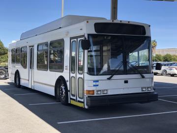 Researchers from ORNL’s Vehicle and Autonomy Research Group created a control strategy for a hybrid electric bus that demonstrated up to 30% energy savings. Credit: University of California, Riverside 