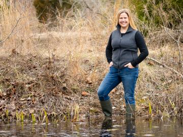 ORNL’s Marie Kurz examines the many factors affecting the health of streams and watersheds. Credit: Carlos Jones/ORNL, U.S. Dept. of Energy