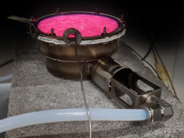 Oak Ridge National Laboratory researchers developed a single burner cooking appliance powered by a blend of 50% hydrogen and natural gas, reducing emissions that contribute to the carbon footprint. Credit: ORNL, U.S. Dept. of Energy 
