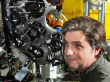 Oak Ridge National Laboratory’s Mitch Allmond works with the Facility for Rare Isotope Beams Decay Station initiator, which combined diverse detectors for FRIB’s first experiment. Credit: Robert Grzywacz/ORNL, U.S. Dept. of Energy