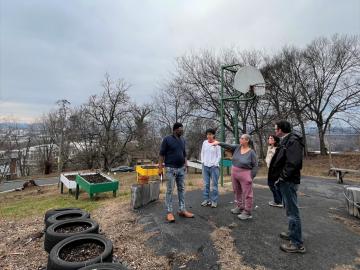 Scientists meet with representatives of SEEED in Knoxville.