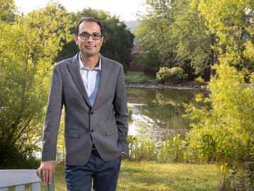 Saubhagya Rathore uses his modeling, hydrology and engineering expertise to improve understanding of the nation’s watersheds to better predict the future climate and to guide resilience strategies. Credit: Genevieve Martin/ORNL, U.S. Dept. of Energy 