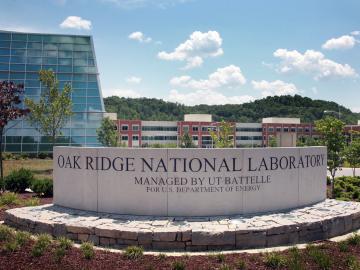 Photo of sign outside Oak Ridge National Laboratory