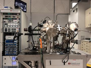 FAFM UHV Omicron AFM Equipment - Persei Lab JG47