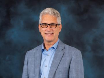 headshot of Jerry Tuskan