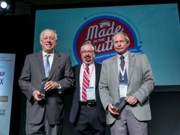 Ron Graves (right) with fellow Tennessee Automotive Manufacturers Association Hall of Fame inductee former Gov. Phil Bredesen (left) and TAMA President Rick Youngblood.