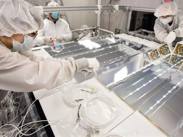 Assembly of the PROSPECT neutrino detector. (Credit: PROSPECT collaboration / Mara Lavitt)