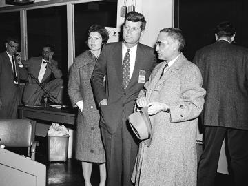 The Kennedys arrive at the Oak Ridge Research Reactor with ORNL Director Alvin Weinberg in 1959.