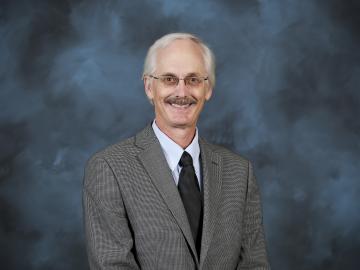 Oak Ridge National Laboratory researcher Larry Baylor has received the 2018 Fusion Technology Award from IEEE. Oak Ridge National Laboratory researcher Larry Baylor has received the 2018 Fusion Technology Award from IEEE.