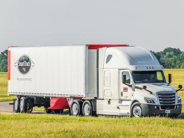 SmartTruck, a small business in Greenville, SC, recently completed its first detailed unsteady analysis using modeling and simulation at the OLCF and became the first company to request certification from the EPA through CFD. Image Credit: SmartTruck