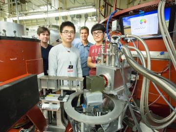 A team from ORNL, Indiana University and Max Planck Institute in Germany has implemented a technique with Wollaston prisms to expand the capabilities currently available at ORNL’s High Flux Isotope Reactor instrument HB-1.