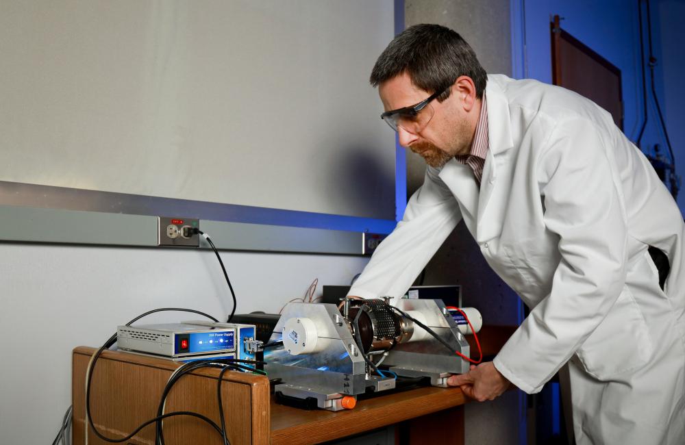 Raphaël Hermann of Oak Ridge National Laboratory studies magnetic materials and batteries using Mössbauer spectroscopy.