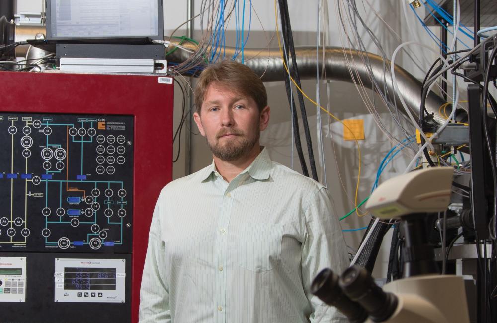 ORNL quantum computing scientist Travis Humble