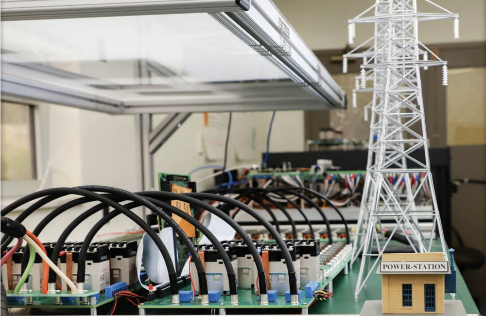 The digital twin is an active model fed by real-time sensor data and running side by side with the actual grid. Image credit: Jason Richards, ORN Image credit: Jason Richards, ORNL