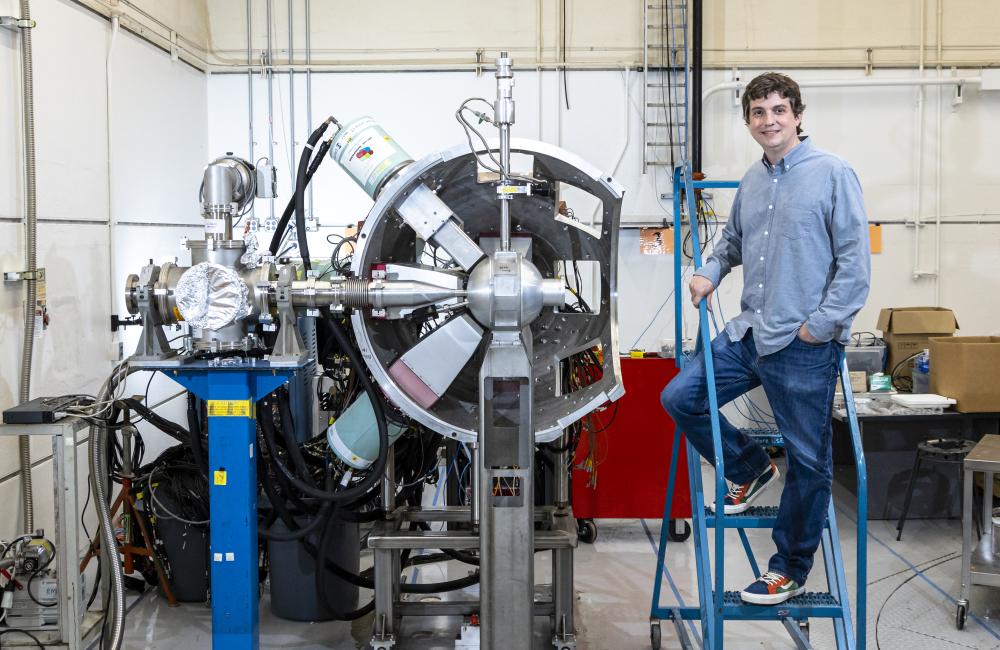 ORNL physicist Mitch Allmond builds models and conducts experiments to learn what shapes of atomic nuclei are possible. Credit: Carlos Jones/Oak Ridge National Laboratory, U.S. Dept. of Energy	