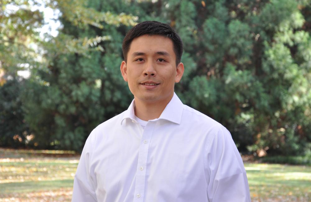 Ross Wang is leveraging his expertise in civil engineering, transportation systems, data analytics, and modeling and simulation in a variety of mobility projects at ORNL, including unsnarling traffic on some of the nation's most congested roadways. Credit: ORNL/U.S. Dept. of Energy