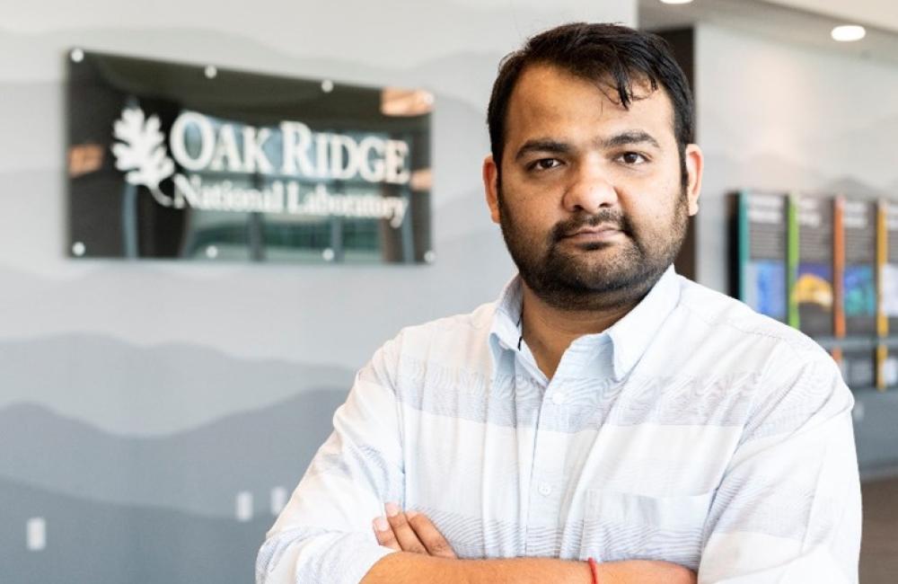 Marm Dixit, a Weinberg Distinguished Staff Fellow in the Emerging and Solid-State Batteries Group at ORNL, has received a Toyota Young Investigator Fellowship for Projects in Green Energy Technology from the Electrochemical Society. Credit: Carlos Jones/ORNL, U.S. Dept. of Energy