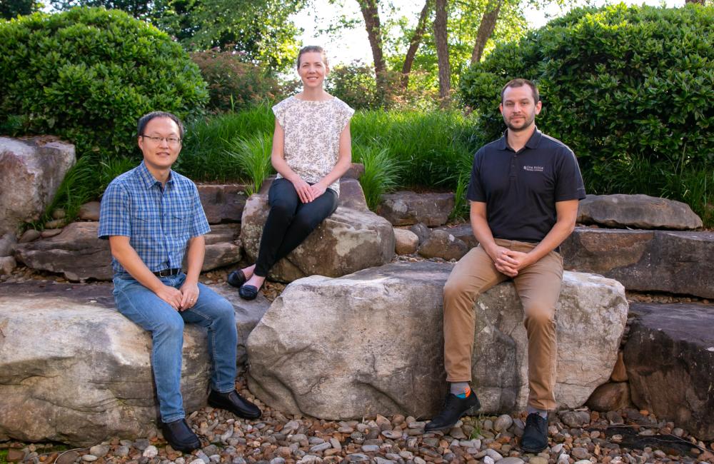ORNL’s Guannan Zhang, Elizabeth Herndon and Trey Gebhart have been selected to receive Department of Energy Early Career Research awards. Credit: Genevieve Martin/ORNL, U.S. Dept. of Energy