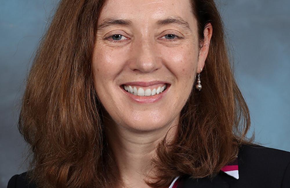 Sandra Davern headshot