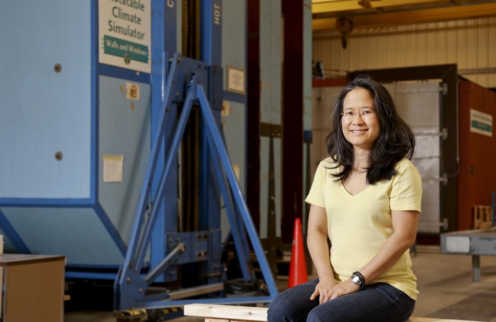 Diana Hun likes ORNL's state-of-the-art facilities and range of expertise. 