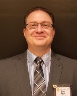 Portrait photo of Jason Davis